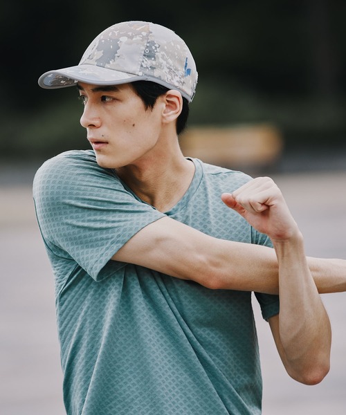 KiU（キウ）の「キウ 吸水速乾 軽量ドライキャップ UVカット（キャップ・メンズ・タイガーカモ/ブラック/ブルー系その他/ベージュ系その他・FREE）」の2枚目の写真