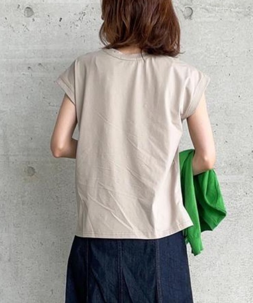 aquagarage(アクアガレージ)の「【L・LL追加】フレンチスリーブロゴTシャツ レディース 二の腕カバー 半袖Tシャツ 大きいサイズ(Tシャツ/カットソー・レディース・ブラック/グレイッシュベージュ/チャコール/ホワイト×シルバー/ホワイト・M/LL/L)」の20枚目の写真