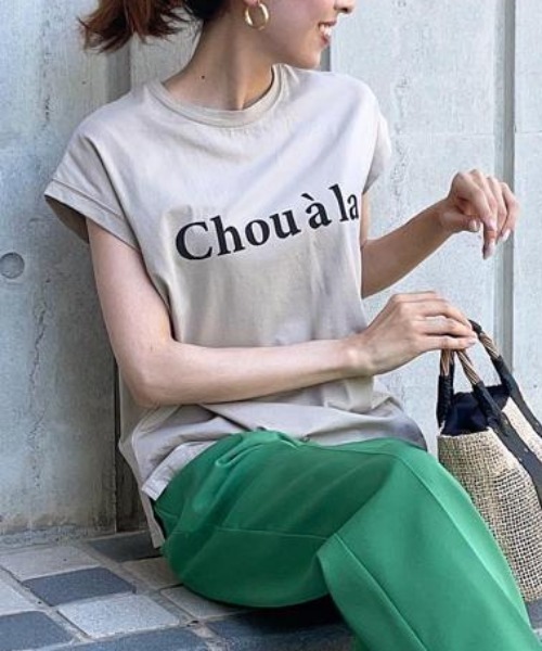 aquagarage(アクアガレージ)の「【L・LL追加】フレンチスリーブロゴTシャツ レディース 二の腕カバー 半袖Tシャツ 大きいサイズ(Tシャツ/カットソー・レディース・ブラック/グレイッシュベージュ/チャコール/ホワイト×シルバー/ホワイト・M/LL/L)」の21枚目の写真