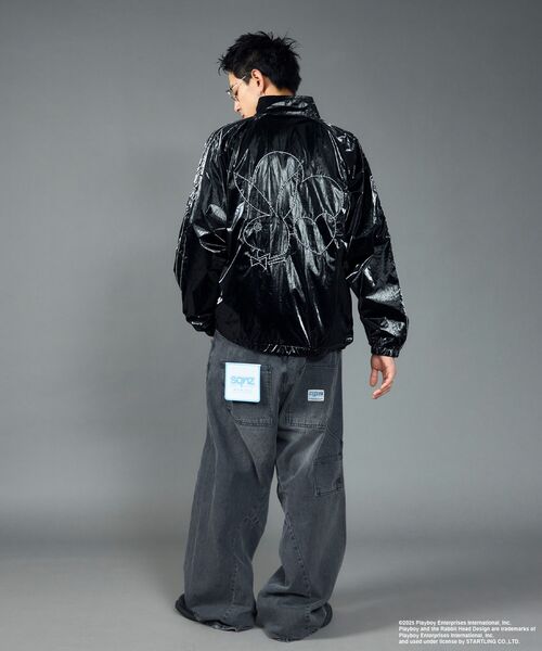 PLAYBOY（プレイボーイ）の「【SEQUENZ（シークエンズ）】PB COATING JACKET / プレイボーイ ジャケット コーティング フルジップ センターロゴ（ブルゾン・メンズ・バーガンディー/ブラック・SMALL/MEDIUM/LARGE）」の7枚目の写真
