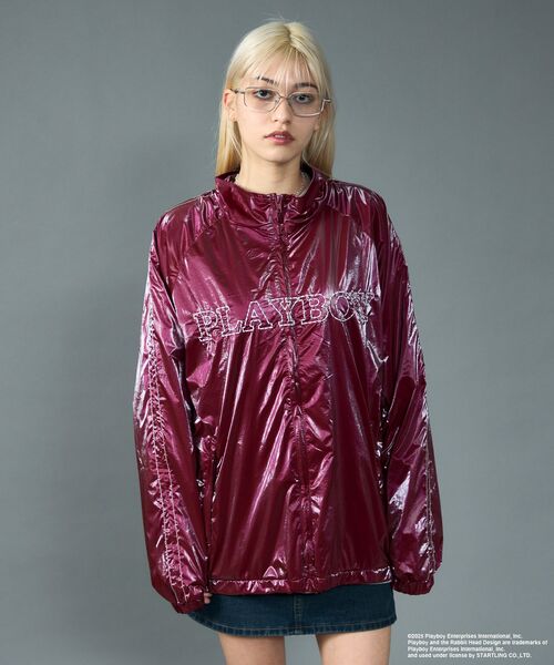 PLAYBOY（プレイボーイ）の「【SEQUENZ（シークエンズ）】PB COATING JACKET / プレイボーイ ジャケット コーティング フルジップ センターロゴ（ブルゾン・メンズ・バーガンディー/ブラック・SMALL/MEDIUM/LARGE）」の18枚目の写真
