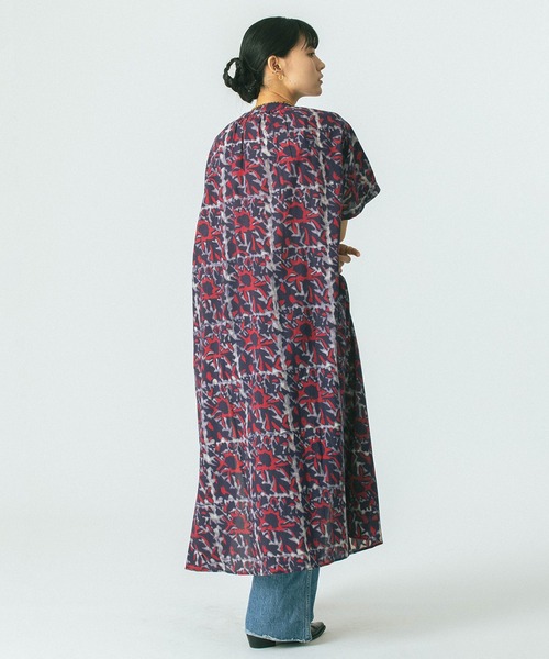 ROSE BUD(ローズバッド)の「(GENE HEAVENS)INDIGO FLOWER SHIRTS OP(ワンピース・レディース・レッド・ONE SIZE)」の9枚目の写真