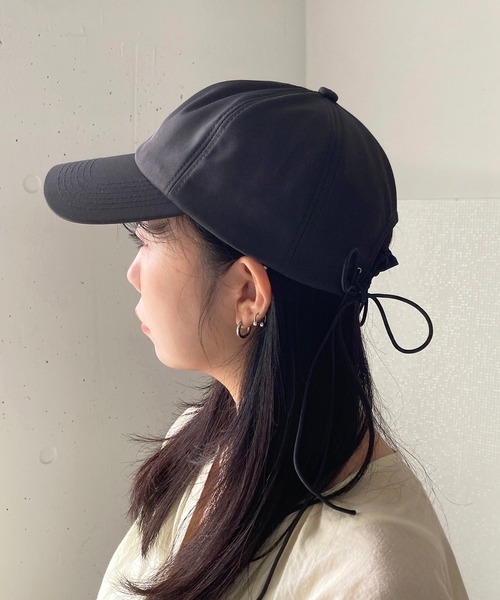 Casselini(キャセリーニ)の「Casselini(キャセリーニ)バックコードリボンキャップ(キャップ・レディース・アイボリー/ブラック・FREE)」の6枚目の写真