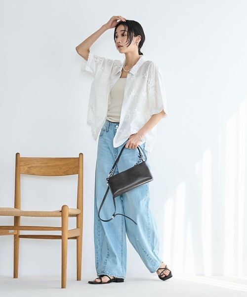 coen（コーエン）の「【新色登場・追加】3Dフラワー刺繍 ハーフスリーブシャツ（シャツ/ブラウス・レディース・ロイヤルブルー/ブラック/オフホワイト/ナチュラル/ライム・M/L）」の10枚目の写真