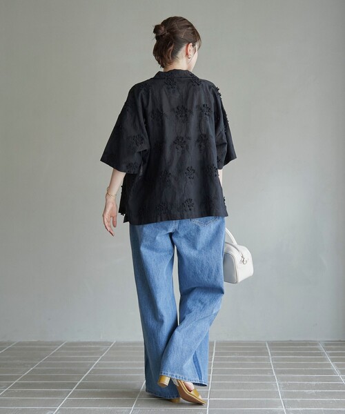 coen（コーエン）の「【新色登場・追加】3Dフラワー刺繍 ハーフスリーブシャツ（シャツ/ブラウス・レディース・ロイヤルブルー/ブラック/オフホワイト/ナチュラル/ライム・M/L）」の20枚目の写真