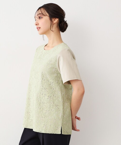 LAURA ASHLEY(ローラアシュレイ)の「【人気デザインがアップデート!洗える】身頃レースTシャツ(Tシャツ/カットソー・レディース・オフホワイト/ライトグリーン/ネイビー・40/38)」の2枚目の写真