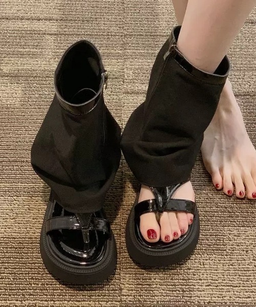 レッグウォーマー付きオープントゥ厚底サマーブーツ（サンダル）｜ampm