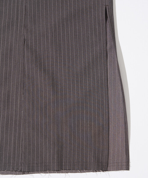 Firsthand（ファーストハンド）の「Firsthand/ファーストハンド ピンストライプ 深Vネック ロングスリーブ ワンピース / サイドスリット 長袖ロングワンピース（ワンピース・レディース・チャコールグレー/グレー・S/M）」の22枚目の写真