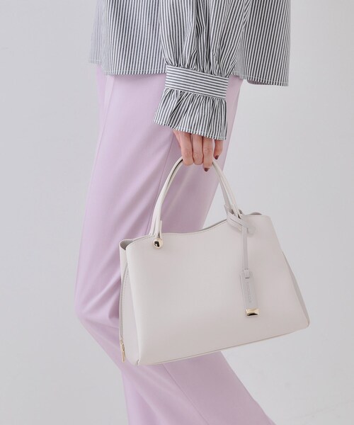 OPAQUE.CLIP（オペークドットクリップ）の「【2WAY】バイカラーミドルボストンバッグ（ボストンバッグ・レディース・ブラック系4/アイボリー系4/ライトグレー系4/ベージュ系その他7/ブラウン系8・00）」の20枚目の写真