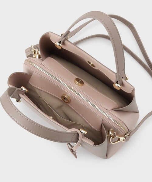 OPAQUE.CLIP（オペークドットクリップ）の「【2WAY】バイカラーミドルボストンバッグ（ボストンバッグ・レディース・ブラック系4/アイボリー系4/ライトグレー系4/ベージュ系その他7/ブラウン系8・00）」の16枚目の写真