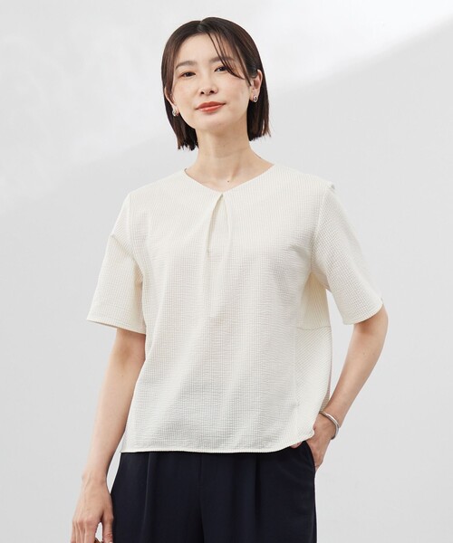 J.PRESS(ジェイプレス)の「【洗える・抗菌防臭・吸水速乾】サッカージャージー ペプラム カットソー(Tシャツ/カットソー・レディース・イエロー系1/ブルー系1/ふじ色系1/ブラウン系1・MEDIUM/LARGE)」の1枚目の写真
