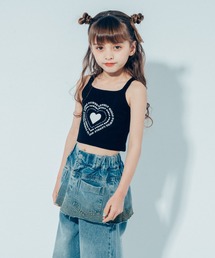 URBAN CHERRY（アーバンチェリー）の「【快適さらリブ素材】ハートロゴダブルストラップキャミソール（キャミソール・キッズ）」