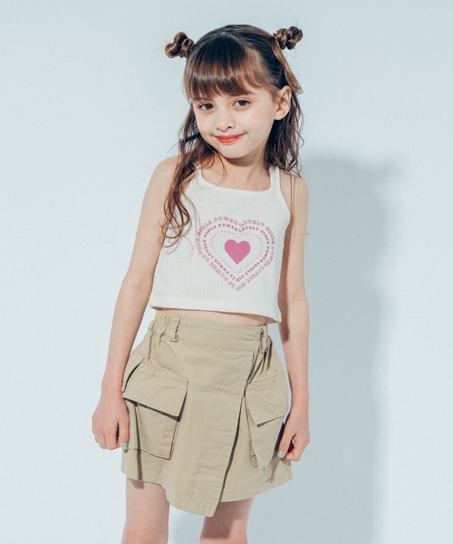 URBAN CHERRY（アーバンチェリー）の「【快適さらリブ素材】ハートロゴダブルストラップキャミソール（キャミソール・キッズ・ピンク/アイボリー/ブラック/ブルー・110cm/120cm/130cm/140cm/150cm）」の19枚目の写真