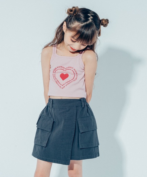 URBAN CHERRY（アーバンチェリー）の「【快適さらリブ素材】ハートロゴダブルストラップキャミソール（キャミソール・キッズ・ピンク/アイボリー/ブラック/ブルー・110cm/120cm/130cm/140cm/150cm）」の8枚目の写真