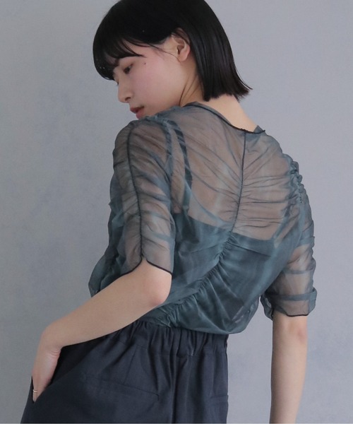 cheriella(シェリエラ)の「【cheriella】プリントシアーギャザートップス半袖 PRINT SHEER GATHER SHORT TOPS(Tシャツ/カットソー・レディース・ベージュ/パープル/カーキ/ブルー/グリーン・M)」の3枚目の写真