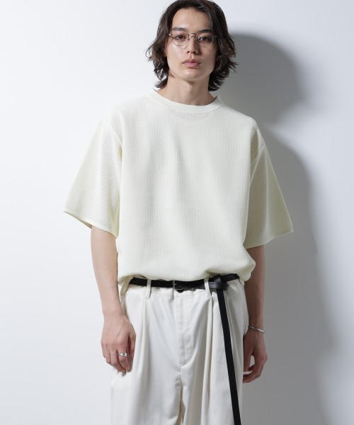 NANO universe(ナノユニバース)の「スポンディッシュ メッシュ クルーネックニットTEE(ニット/セーター・メンズ・オフホワイト/レッド系その他2/ブラック/グレー系その他4・M/L)」の1枚目の写真