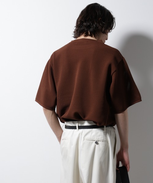 NANO universe(ナノユニバース)の「スポンディッシュ メッシュ クルーネックニットTEE(ニット/セーター・メンズ・オフホワイト/レッド系その他2/ブラック/グレー系その他4・M/L)」の19枚目の写真