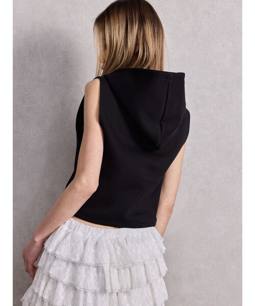 GYDA（ジェイダ）の「GD HEM スピンドルノースリショートパーカー（パーカー・レディース・オフホワイト/ブラック/ライトグレー・FREE）」の19枚目の写真