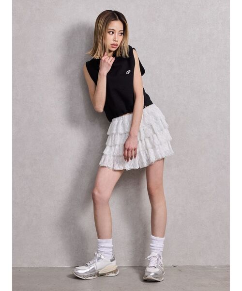 GYDA（ジェイダ）の「GD HEM スピンドルノースリショートパーカー（パーカー・レディース・オフホワイト/ブラック/ライトグレー・FREE）」の20枚目の写真