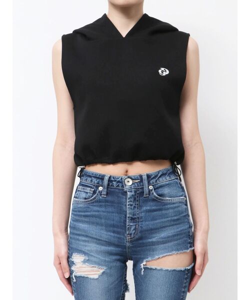 GYDA（ジェイダ）の「GD HEM スピンドルノースリショートパーカー（パーカー・レディース・オフホワイト/ブラック/ライトグレー・FREE）」の6枚目の写真