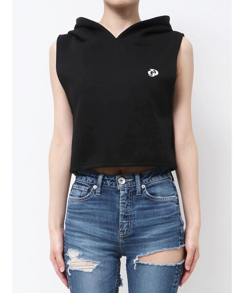 GYDA（ジェイダ）の「GD HEM スピンドルノースリショートパーカー（パーカー・レディース・オフホワイト/ブラック/ライトグレー・FREE）」の13枚目の写真