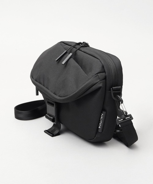 NAUTICA(ノーティカ)の「CORDURAポリエステル マグネットバックル 横型 ショルダーバッグ スリーブポケット付き(ショルダーバッグ・メンズ・ブラック・FREE)」の22枚目の写真