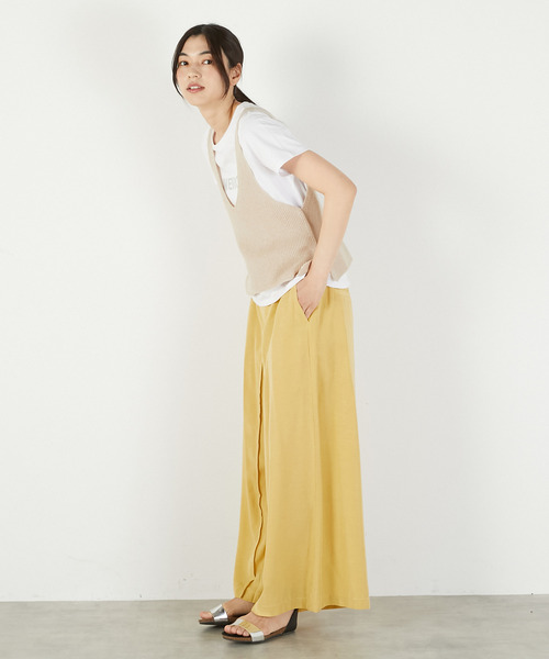 MELROSE claire（メルローズ クレール）の「【麻タッチ片畦キャミ型ベスト】（ベスト・レディース・ベージュ/ブラック/チャコールグレー・FREE）」の5枚目の写真