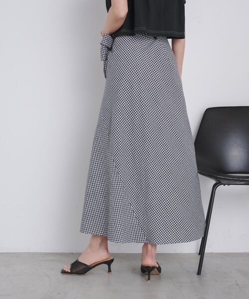 kivi(キヴィ)の「ribbon check SK(スカート・レディース・レッド系その他2/ブラウン系その他2/ブラック系その他2・FREE)」の10枚目の写真