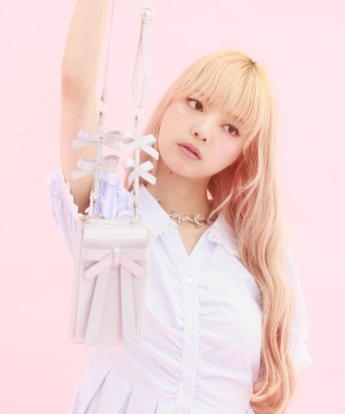 新品 FBリボンマルチショルダー シルバー FBリボンマルチショルダー | FICKLE BEBE