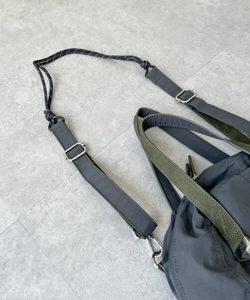CPCM（シーピーシーエム）の「配色ヘルメットバッグ（トートバッグ・レディース・ブラック/カーキ/チャコールグレー・FREE）」の11枚目の写真