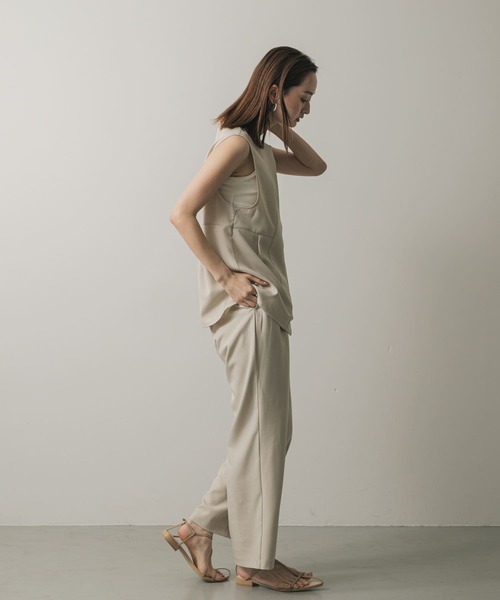 SENSE OF PLACE by URBAN RESEARCH(センスオブプレイスバイアーバンリサーチ)の「ウエストタックジレセットアップ(ワンピース・レディース・チャコールグレー/ベージュ/ネイビー・SMALL/MEDIUM)」の19枚目の写真