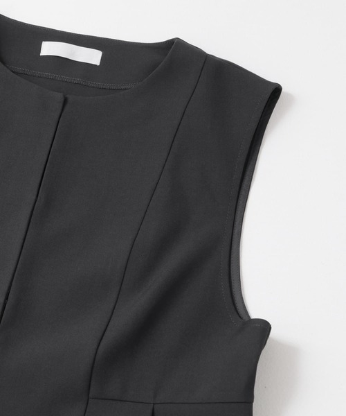 SENSE OF PLACE by URBAN RESEARCH(センスオブプレイスバイアーバンリサーチ)の「ウエストタックジレセットアップ(ワンピース・レディース・チャコールグレー/ベージュ/ネイビー・SMALL/MEDIUM)」の14枚目の写真