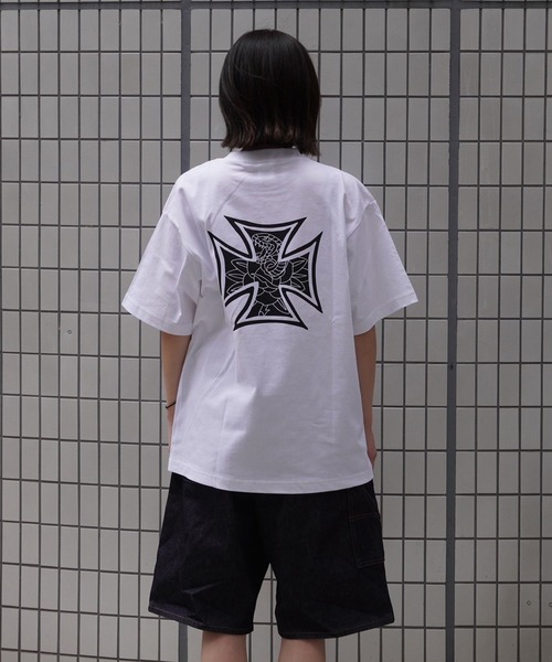 MFC STORE（エムエフシーストア）の「Classic clothing x MFC STORE ORIGINAL N.A.C IRON CROSS S/S TEE（Tシャツ/カットソー・メンズ・ブラック×ホワイト/ホワイト×ブラック・M/L/XL/S）」の4枚目の写真