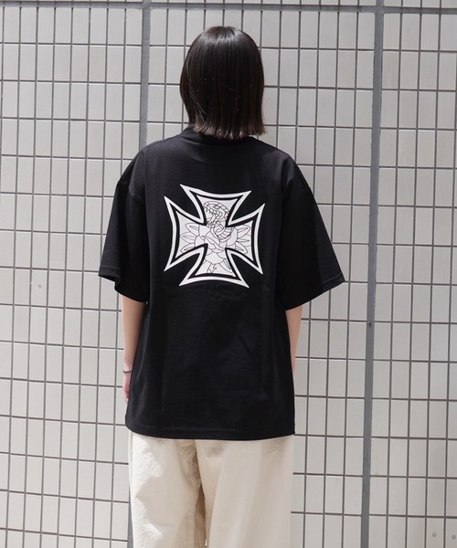 MFC STORE（エムエフシーストア）の「Classic clothing x MFC STORE ORIGINAL N.A.C IRON CROSS S/S TEE（Tシャツ/カットソー・メンズ・ブラック×ホワイト/ホワイト×ブラック・M/L/XL/S）」の8枚目の写真