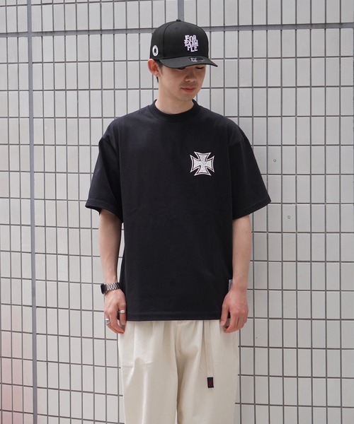 MFC STORE（エムエフシーストア）の「Classic clothing x MFC STORE ORIGINAL N.A.C IRON CROSS S/S TEE（Tシャツ/カットソー・メンズ・ブラック×ホワイト/ホワイト×ブラック・M/L/XL/S）」の5枚目の写真
