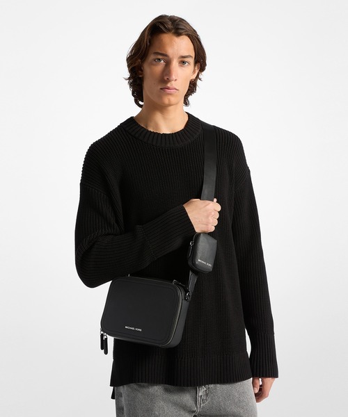 MICHAEL KORS(マイケルコース)の「HUDSON ペブルレザー クロスボディ ウィズ ポーチ(ショルダーバッグ・メンズ・ブラック・FREE)」の2枚目の写真