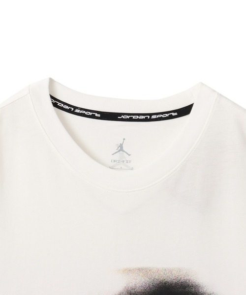 JORDAN BRAND(ジョーダンブランド)の「JORDAN BRAND M J DF SPRT GFX SS CREW / ジョーダン ブランド ジョーダン DF SPRT GFX S/S Tシャツ / NIKE【SP】(Tシャツ/カットソー・メンズ・ホワイト・M/S/XXL/XL/L)」の5枚目の写真