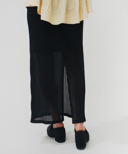 THINGS THAT MATTER（シングス ザット マター）の「PEPLUM CONFORMS LONG DRESS / ペプラムコンフォームドレス（ワンピース・レディース・ブラック/イエロー/ストライプ・1/2）」の21枚目の写真