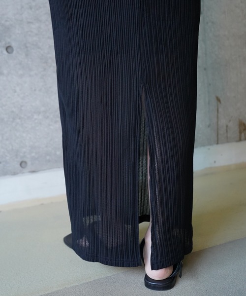 THINGS THAT MATTER(シングス ザット マター)の「PEPLUM CONFORMS LONG DRESS / ペプラムコンフォームドレス(ワンピース・レディース・ブラック/イエロー/ストライプ・1/2)」の14枚目の写真