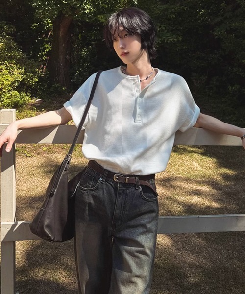 NOWLE（ノウル）の「【NOWLE】リラックス ワッフル ヘンリーネック 半袖 Tシャツ（Tシャツ/カットソー・メンズ・ホワイト/ライトグレー・X-LARGE/LARGE/MEDIUM）」の10枚目の写真