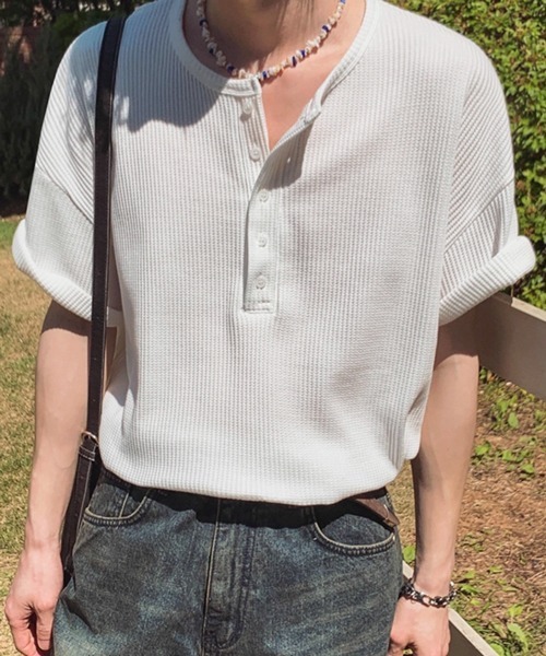 NOWLE（ノウル）の「【NOWLE】リラックス ワッフル ヘンリーネック 半袖 Tシャツ（Tシャツ/カットソー・メンズ・ホワイト/ライトグレー・X-LARGE/LARGE/MEDIUM）」の6枚目の写真