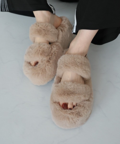 ふわふわファー厚底バックバンドサンダル（サンダル）｜VIVIAN