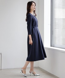 立体感が魅力のフォーマルワンピース