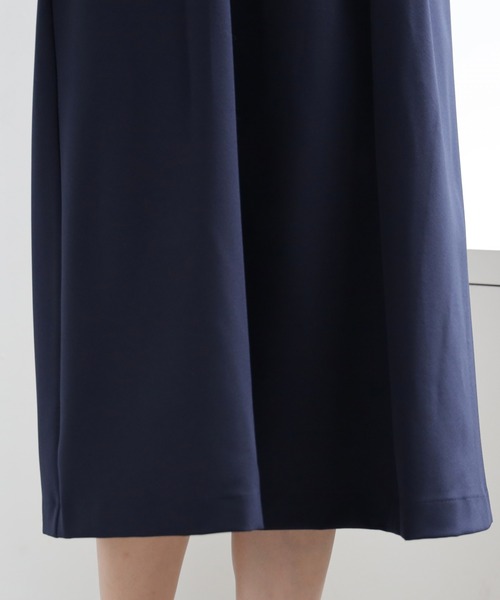 DRESS PLUS(ドレスプラス)の「立体感が魅力のフォーマルワンピース(ドレス・レディース・ブラック/ネイビー・XL/L/M)」の18枚目の写真