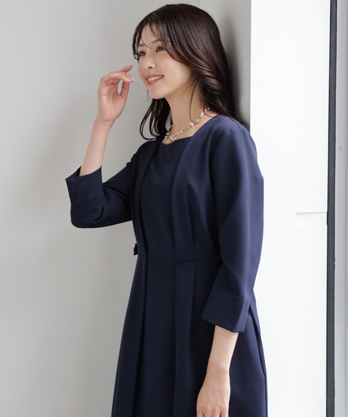 DRESS PLUS(ドレスプラス)の「立体感が魅力のフォーマルワンピース(ドレス・レディース・ブラック/ネイビー・XL/L/M)」の3枚目の写真