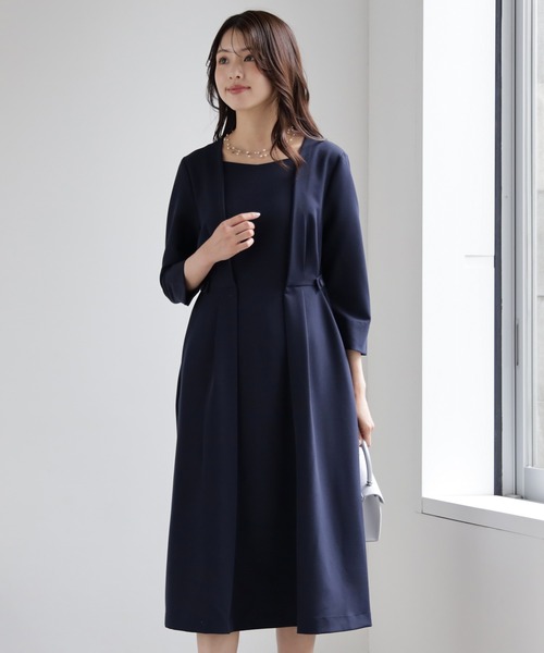DRESS PLUS(ドレスプラス)の「立体感が魅力のフォーマルワンピース(ドレス・レディース・ブラック/ネイビー・XL/L/M)」の4枚目の写真