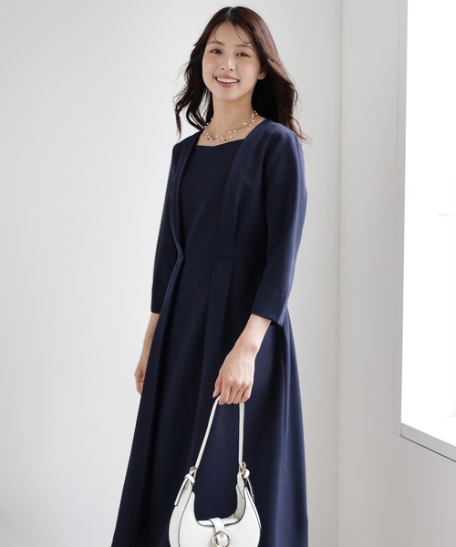 DRESS PLUS(ドレスプラス)の「立体感が魅力のフォーマルワンピース(ドレス・レディース・ブラック/ネイビー・XL/L/M)」の8枚目の写真
