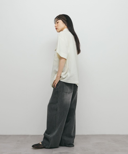 KBF（ケイビーエフ）の「ポケットデザインルーズシャツ（シャツ/ブラウス・レディース・アイボリー/ブラウン系その他/ネイビー・ONE）」の8枚目の写真