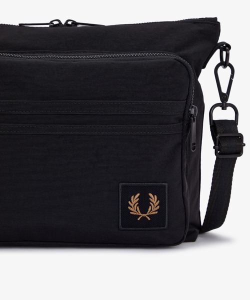 Nylon Badge Crossbody Bag／ナイロンバッジクロスボディバッグ