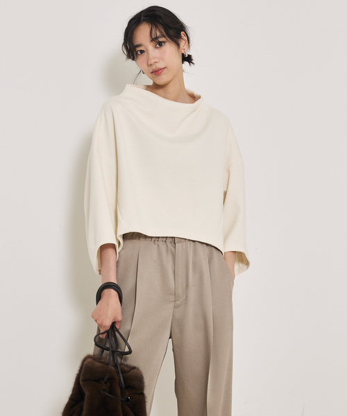 qualite（カリテ）の「ブークレーボトルネックカットソー/秋服/冬服/オフィスカジュアル（Tシャツ/カットソー・レディース・アイボリー/ブラック/グレイッシュベージュ・フリー）」の20枚目の写真